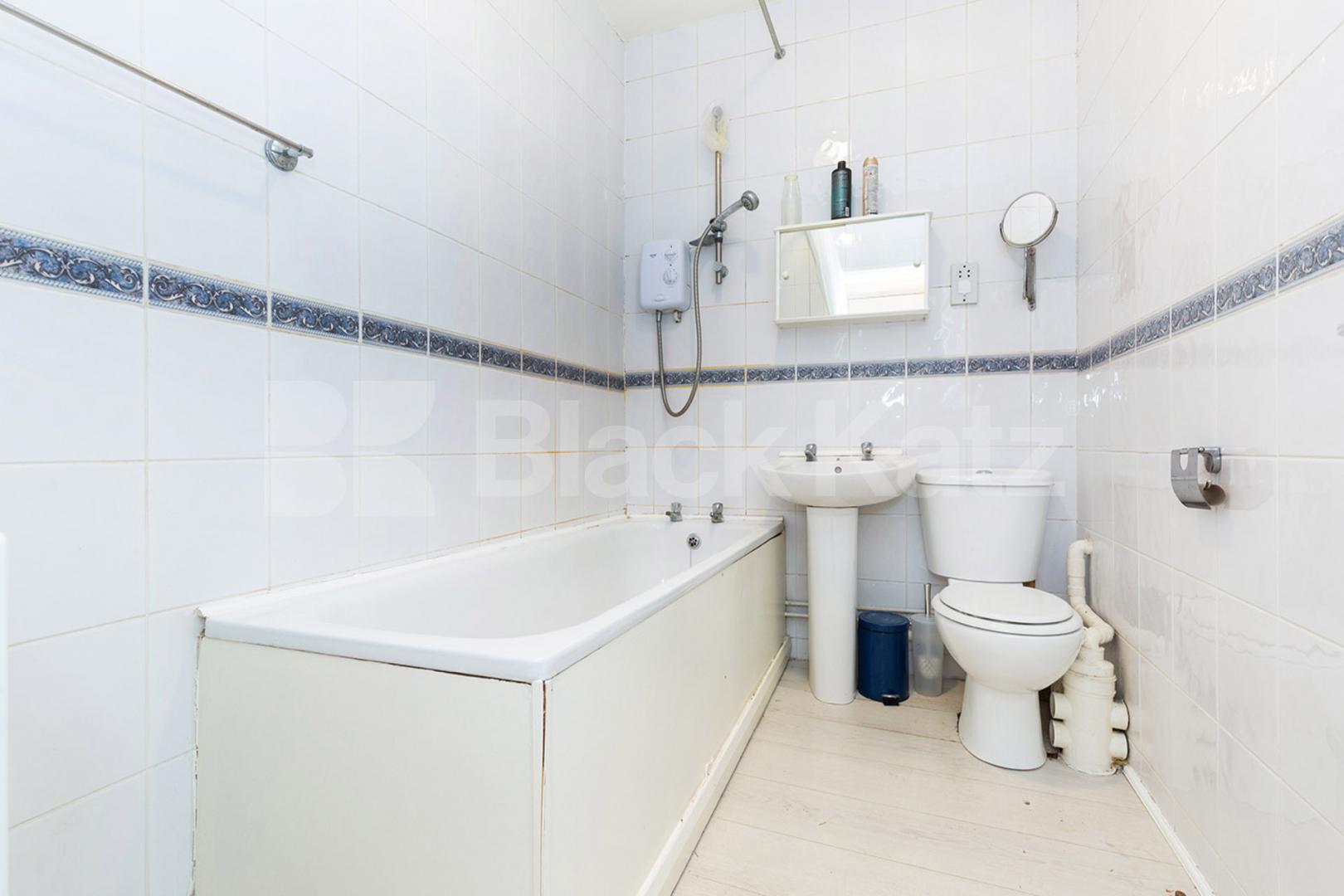 Large 1 bedroom in the heart of Hackney close to amenities and green spaces  Mare Street , Hackney / London fields 